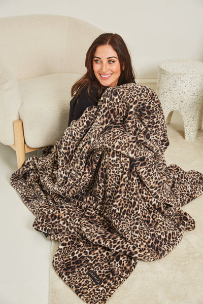 Cachia Jumbo Blanket - Gigi Blankets